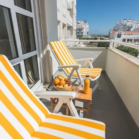 Apartment 35 - Baleal Sol *